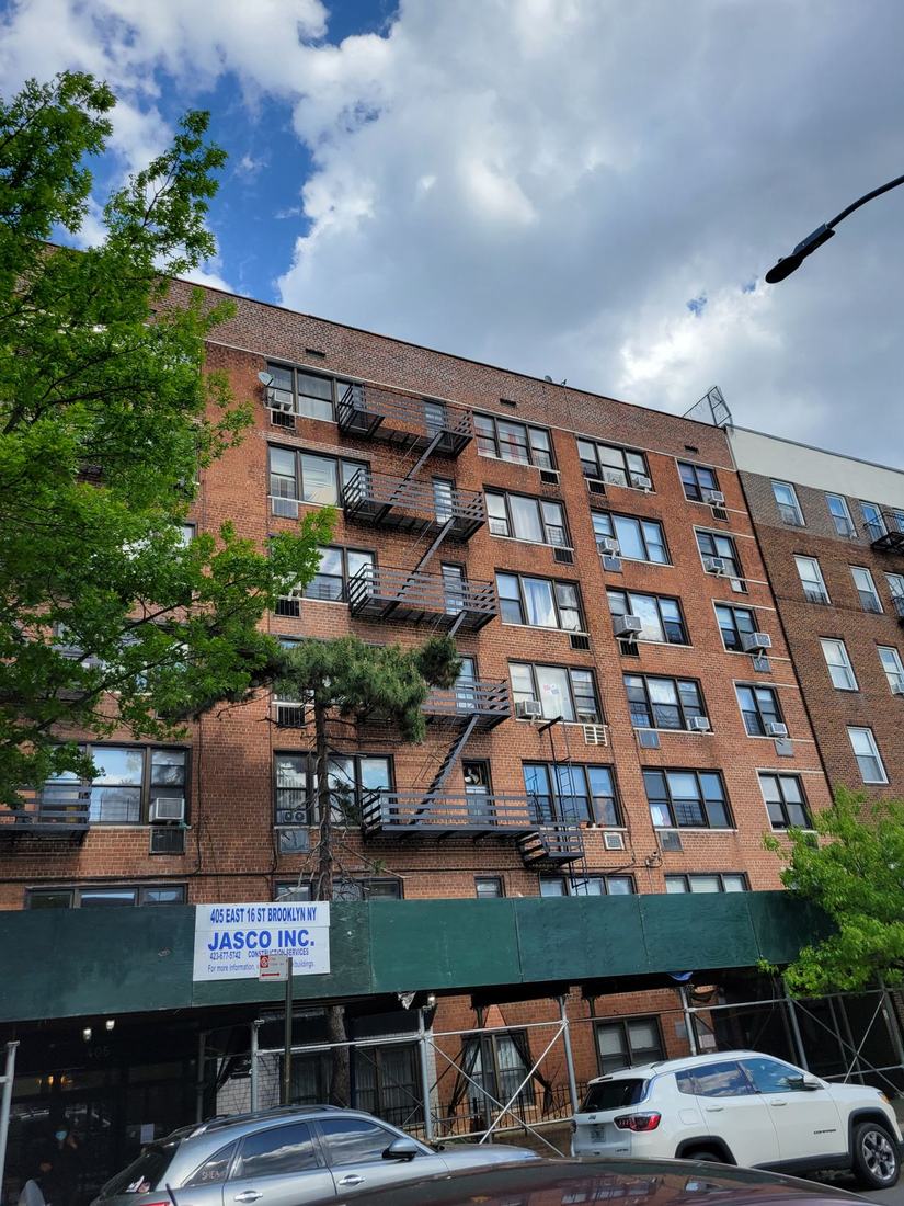 Full building facade restoration with scaffolding, Brooklyn NYC